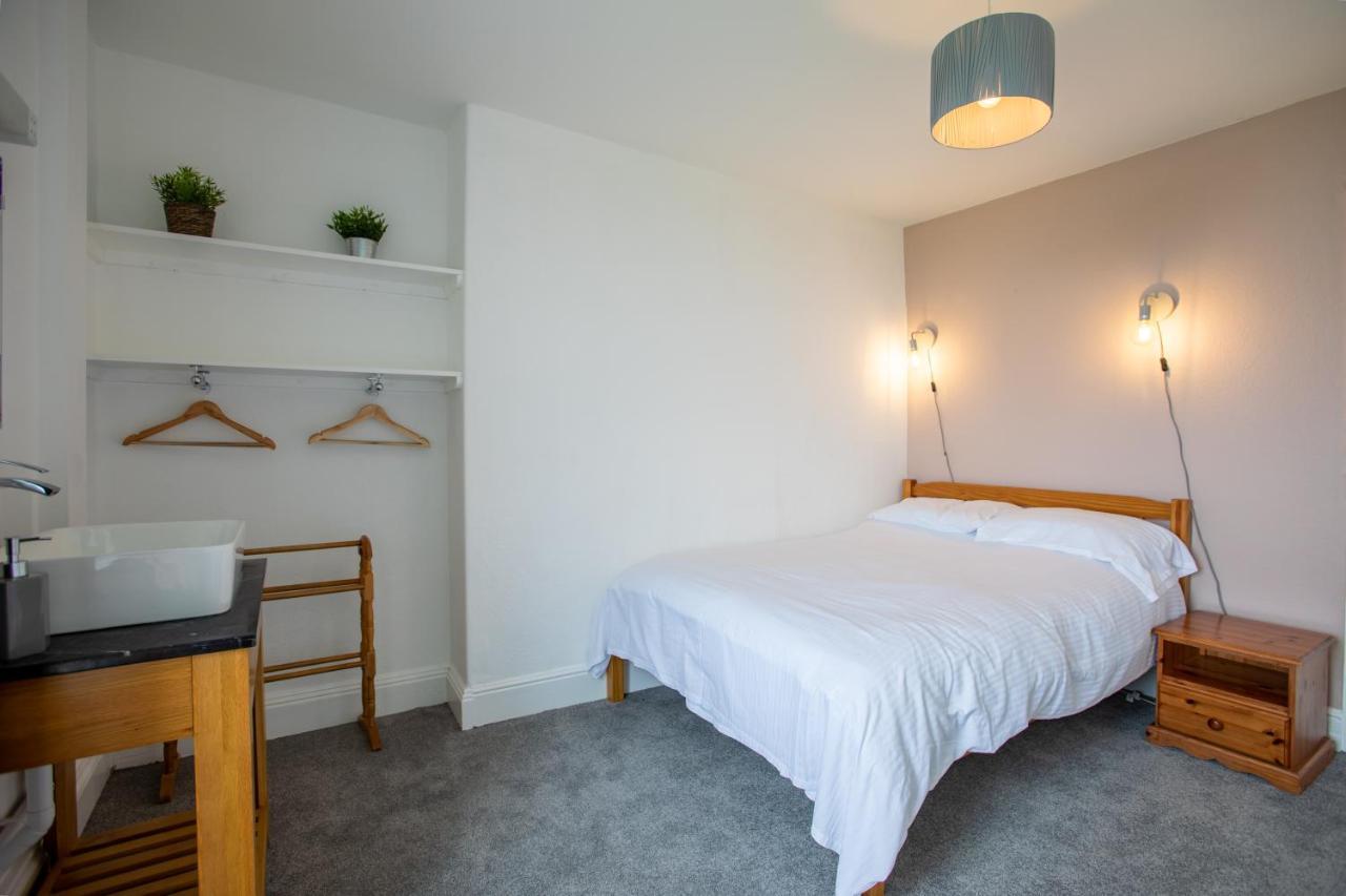 Bed and Breakfast Oa Surf Club Б'юд Екстер'єр фото